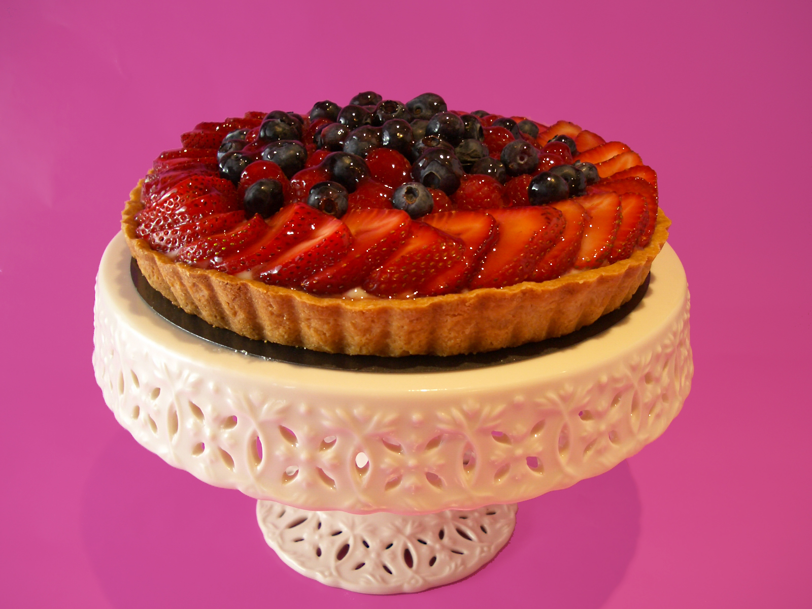 Goodies by Anna: Fresh Berry Tart with Cornmeal Pate Brisee Crust