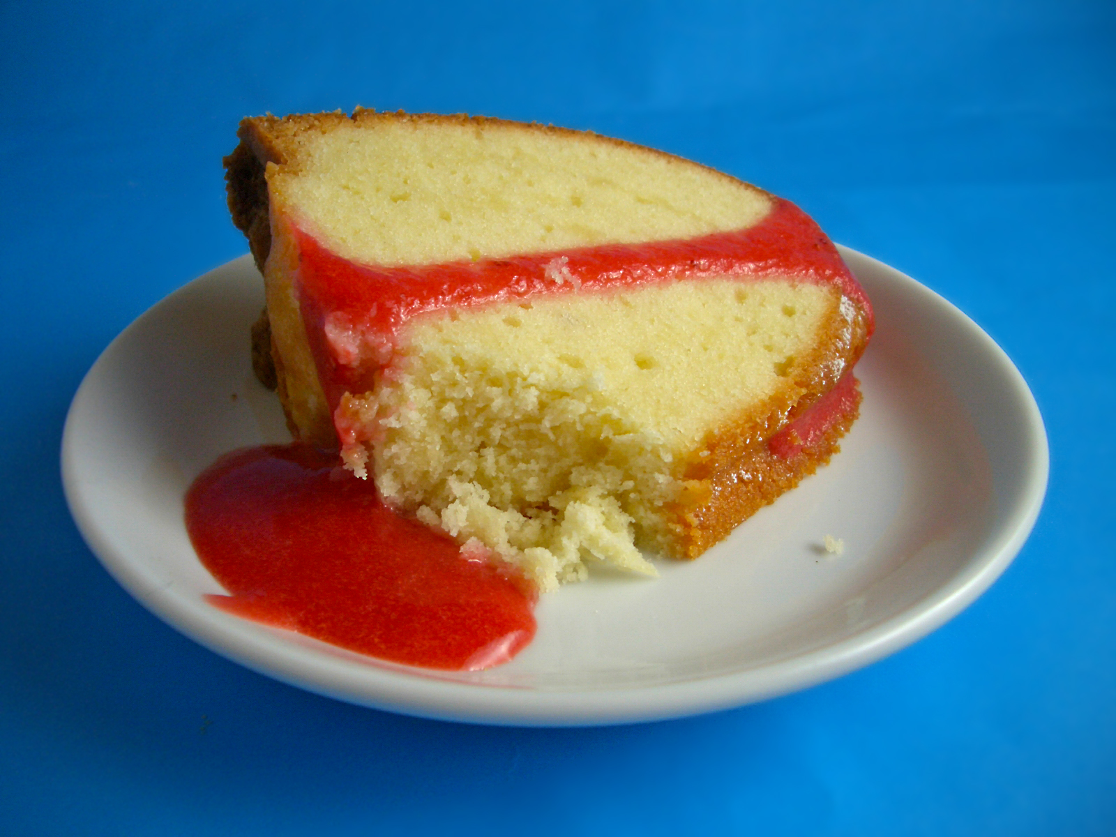 Goodies by Anna: Cream Cheese Pound Cake with Strawberry Coulis